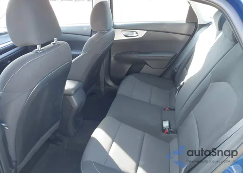 2024 Kia Forte Lxs z USA, uszkodzony, nr VIN 3KPF24AD0RE709223